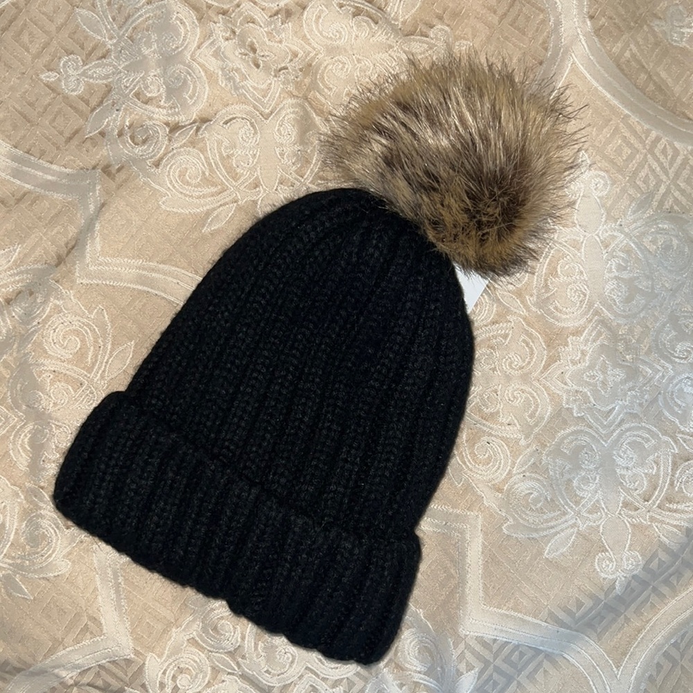 NWT Black Pom Hat